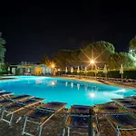 Terra Umbra 4*